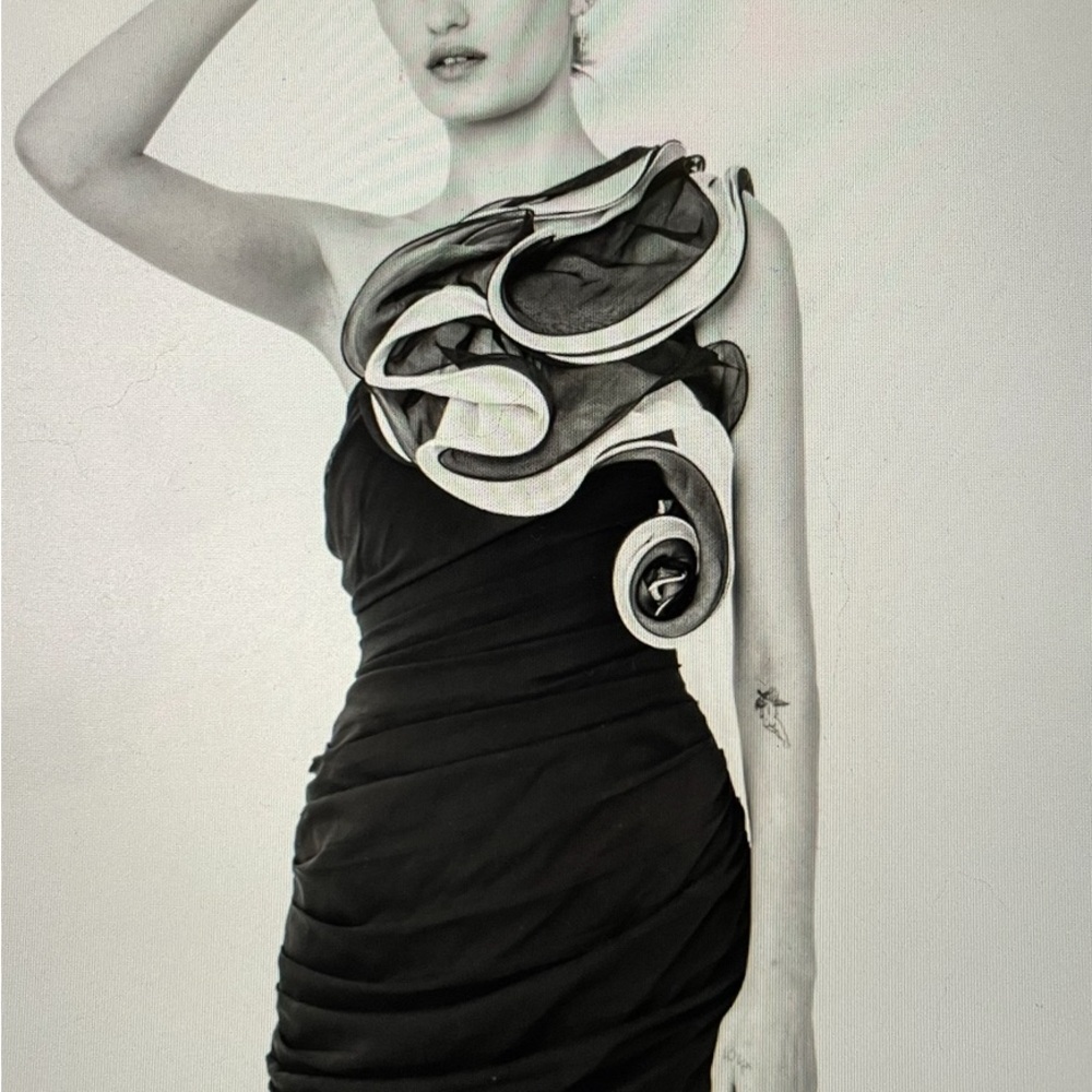 MARCHESA NOTTE EXAGGERATED ROSETTE ONE SHOULDER DRESS- Preowned, mint , sz 10 - Picture 12 of 15
